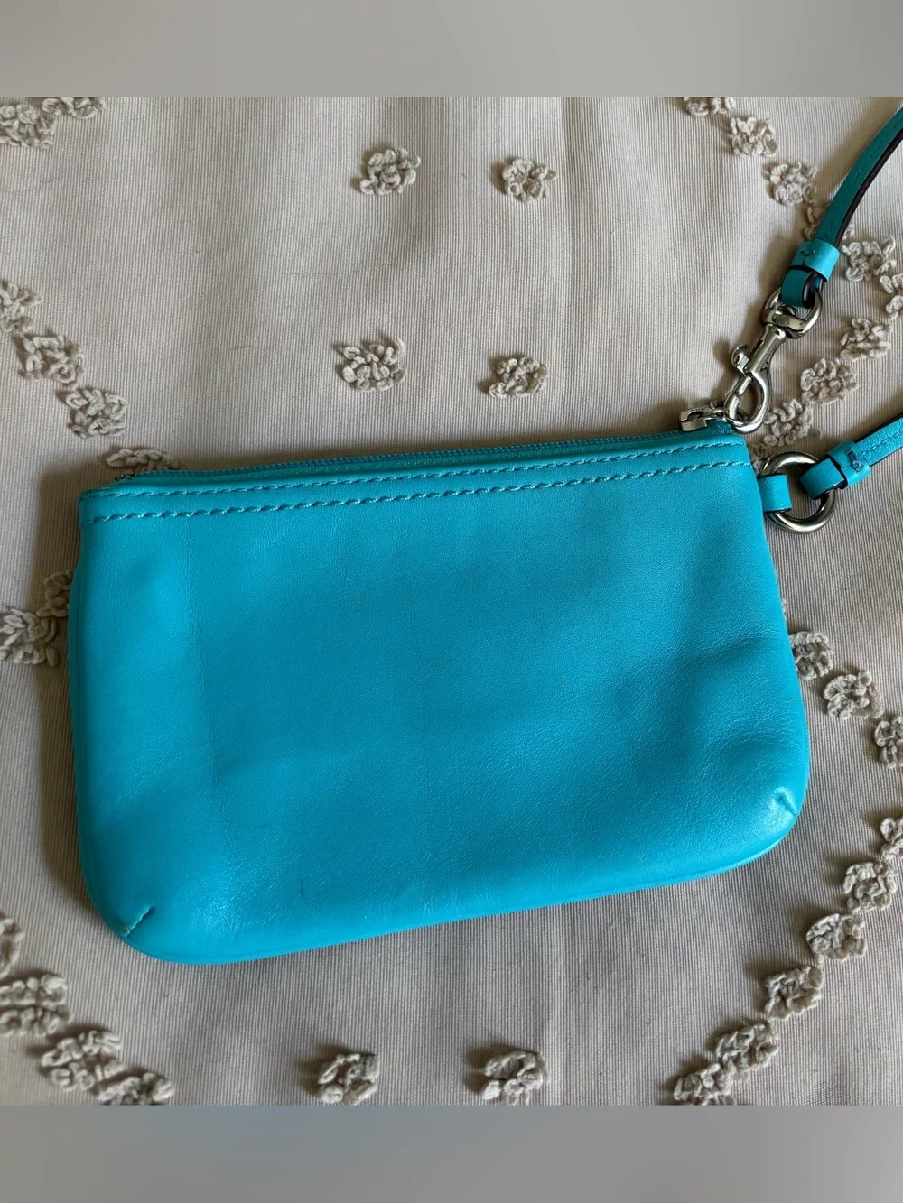 Coach Corner Zip Wristlet in Turquoise Blue Genuine Leather - Picture 2 of 6